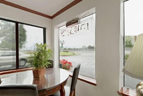 Americas Best Value Inn Sunnyvale image 9